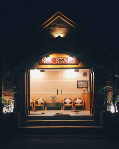 Hostal Six Stars Guest House