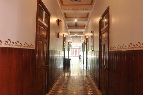 Hostal Shwe Nadi Guest House