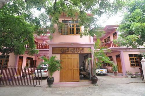 Hostal Shwe Nadi Guest House