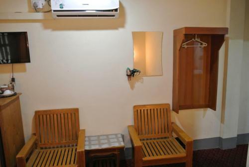 Grand Empire Hotel