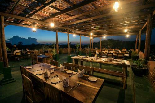 Bagan Vertex Hotel