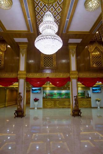 Su Tine San Royal Palace Hotel