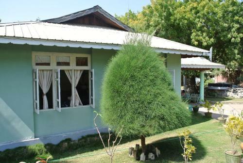 Kyaw Hotel