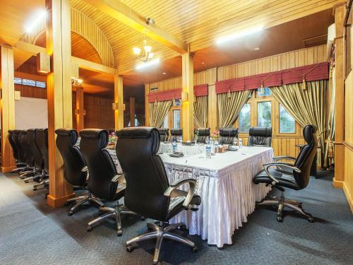 Hotel Aye Thar Yar Golf Resort