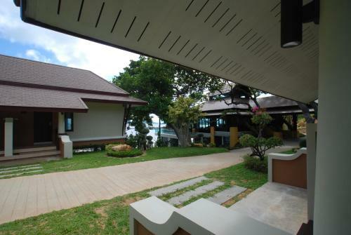 Victoria Cliff Hotel & Resort