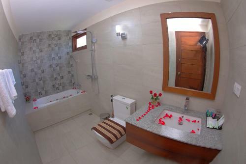 Shwe Mi Hotel