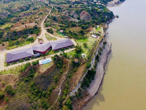 Hotel Royal Emerald River View Resort