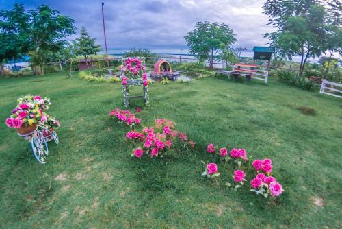 Hotel Royal Emerald River View Resort