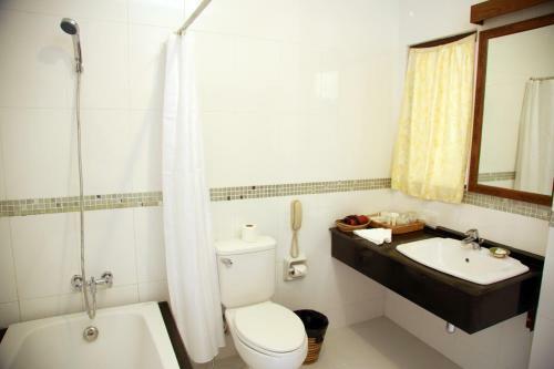 Gracious Bagan Hotel