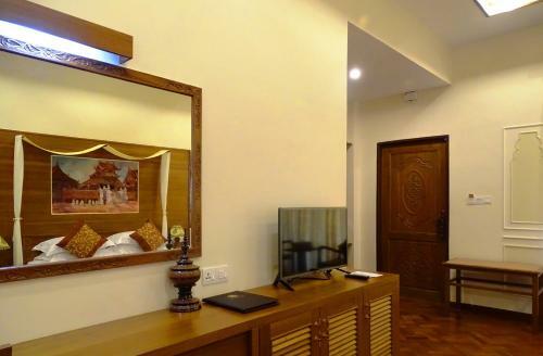 Gracious Bagan Hotel