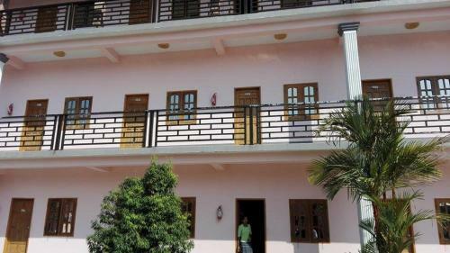 Hotel Than Lwin Paradise