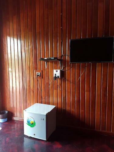 Nyein Thiri Hotel - Burmese Only