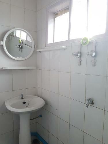 Hostal Yamin Guest House - Burmese Only