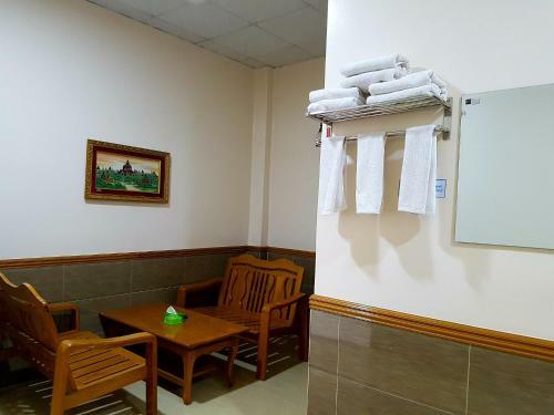 Man Thi Tar Hotel