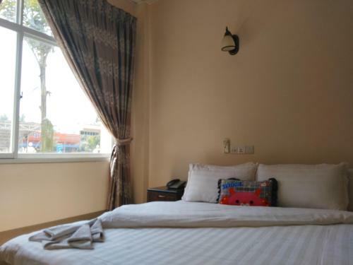 Man Thi Tar Hotel