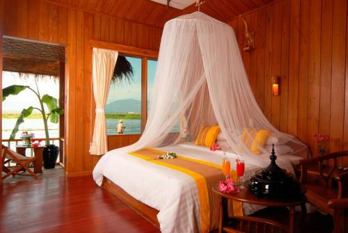 Hotel Paramount Inle Resort