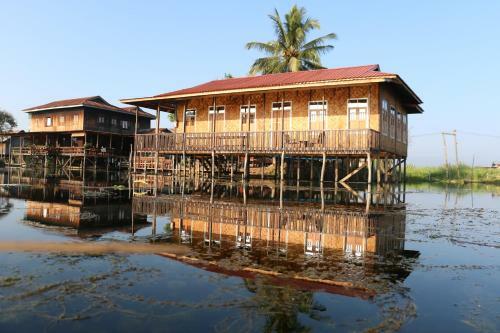 Innthar Lodge Home Stay