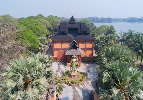 Royal Kaytumadi Hotel