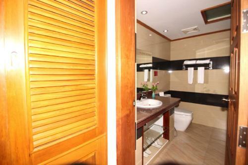 Myanmar Life Hotel