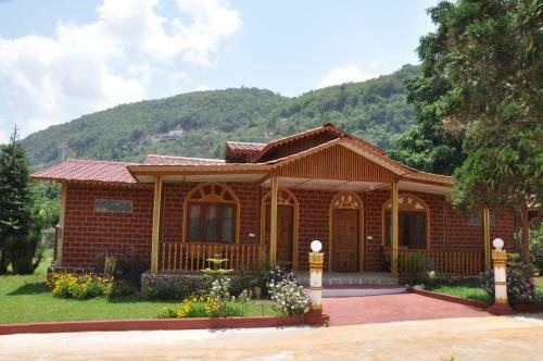 Conqueror Hotel Pindaya