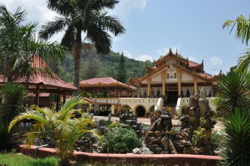Conqueror Hotel Pindaya