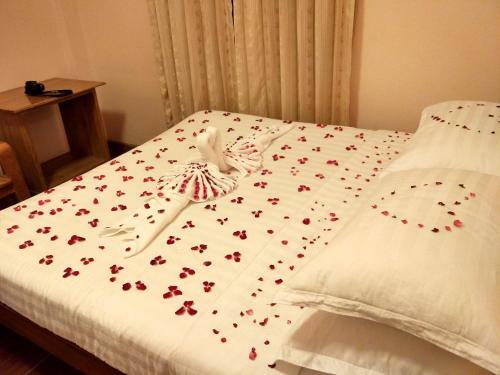 Thiri Mingalar Hotel
