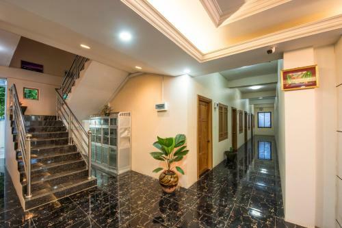 Thiri Mingalar Hotel