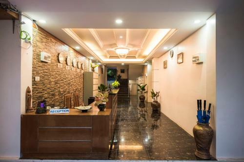 Thiri Mingalar Hotel