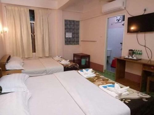 Hostal Baday Thar Guest House