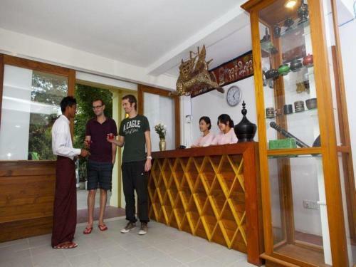 Hostal New Wave 1 Guesthouse