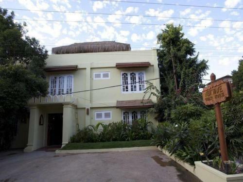 Hostal New Wave 1 Guesthouse