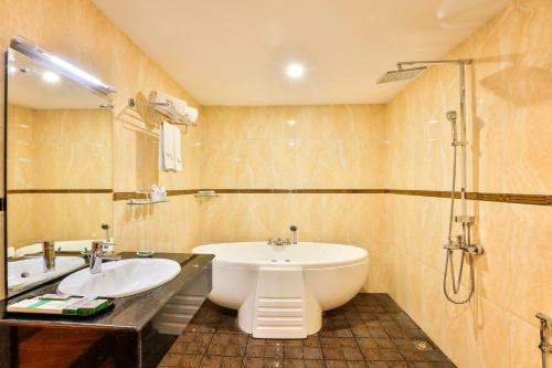 Royal Taunggyi Hotel