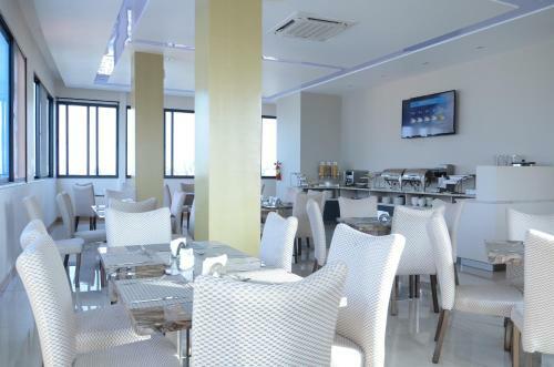 Blu Sky Hotel