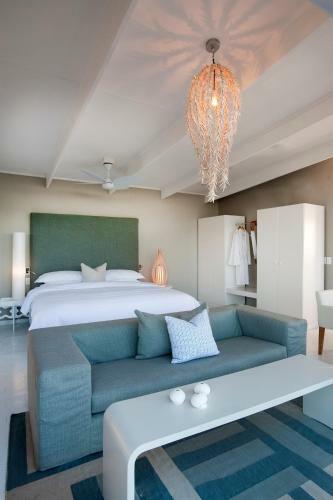 Hotel White Pearl Resorts
