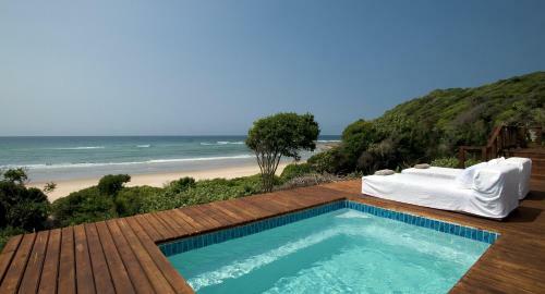Hotel White Pearl Resorts
