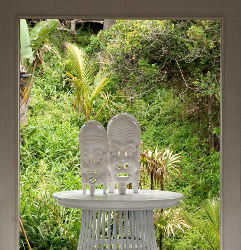 Hotel White Pearl Resorts