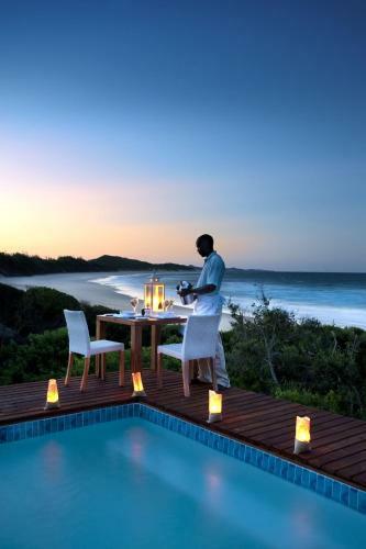 Hotel White Pearl Resorts