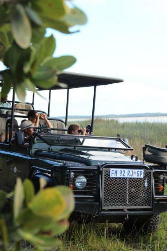 Hotel White Pearl Resorts