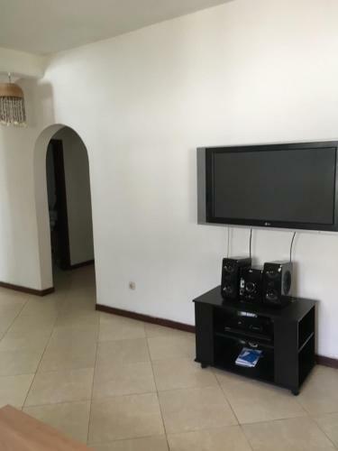 Chutus House
