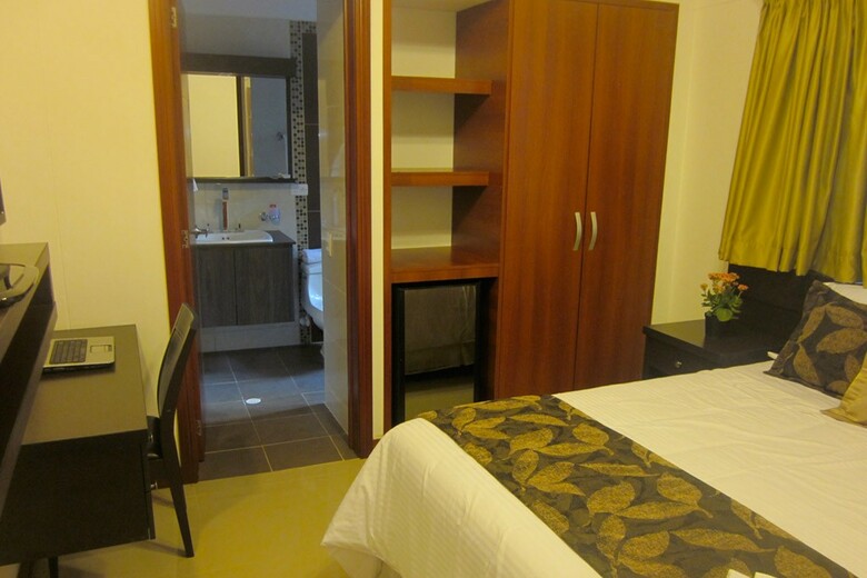 Hotel Serenity Suites
