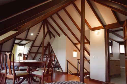 Hostal Chalet Andino