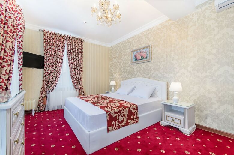 Park Lane Hotel