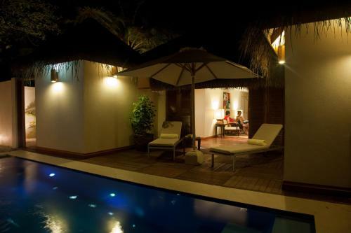 Hotel Vakarufalhi Maldives