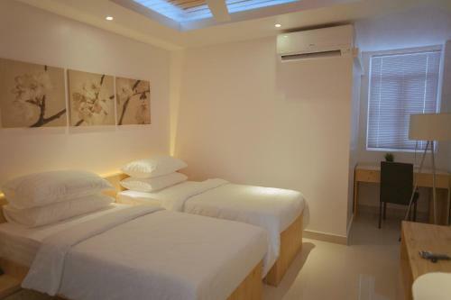 Hostal Pine Lodge