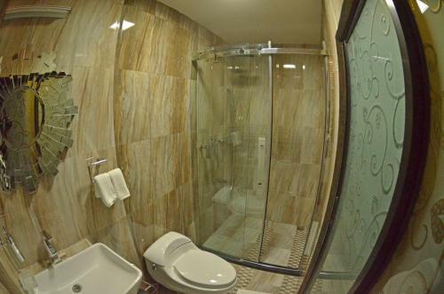 Hostal Newtown Inn
