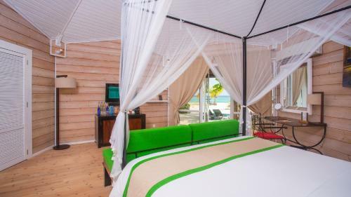 Hotel Kuredu Island Resort & Spa
