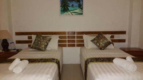 Hostal Ras Village