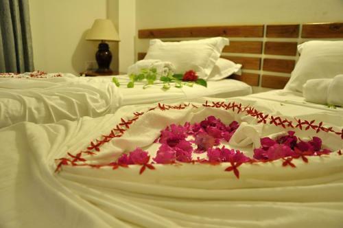 Hostal Ras Village