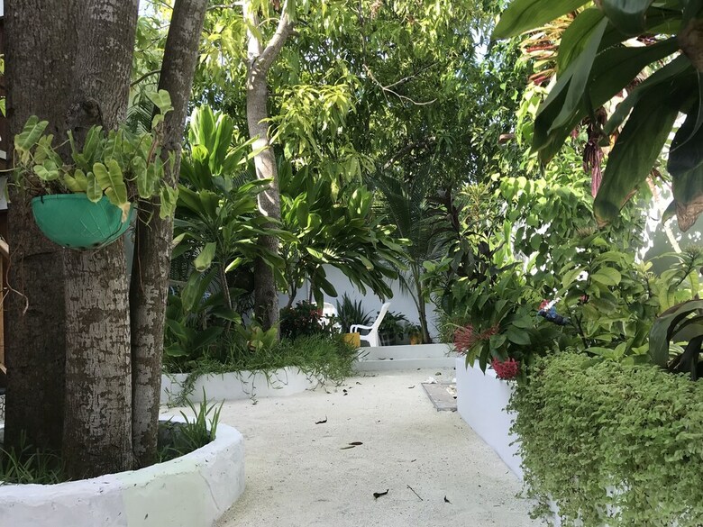 Hostal Rasdhoo Dive Lodge