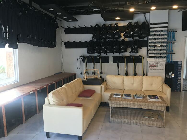 Hostal Rasdhoo Dive Lodge